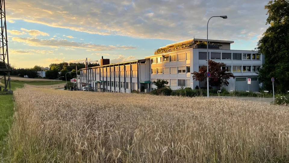 Espace commercial/stockage au rez-de-chaussée