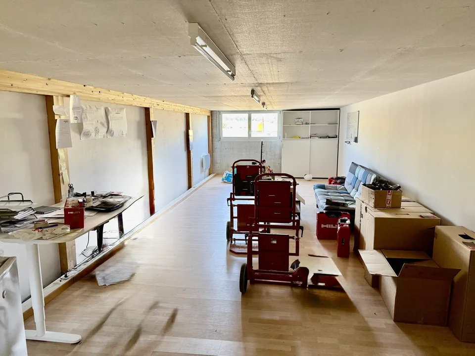 Farvagny Industrial Zone - 50 m2 storage/office space