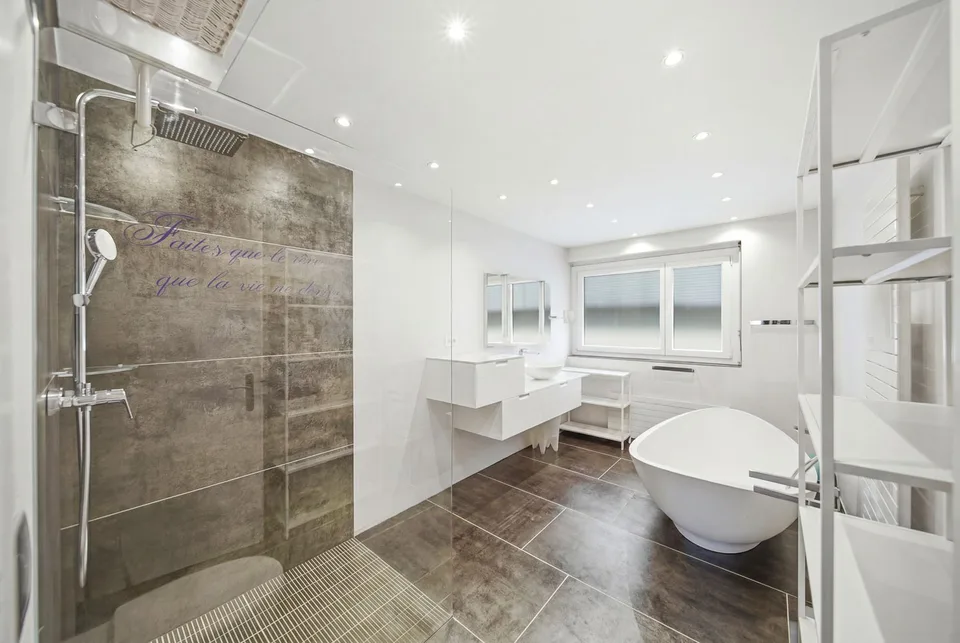 ZWEIFAMILIENHAUS ZWISCHEN ZÜRICH UND BADEN – Foto 6 von 8
