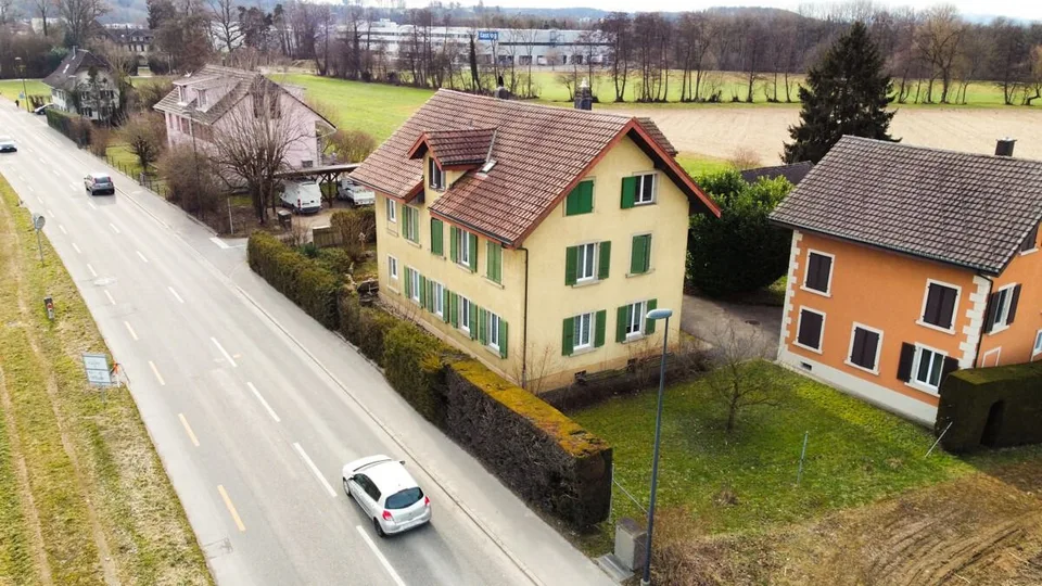 Renditeobjekt mit Geschichte & Zukunft - Mehrfamilienhaus mit Baulandreserve in Luterbach