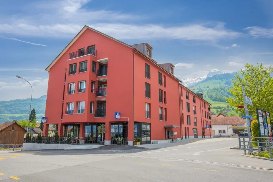 MODERNE 2.5 ZIMMERWOHNUNG IN GRABS ZU VERMIETEN