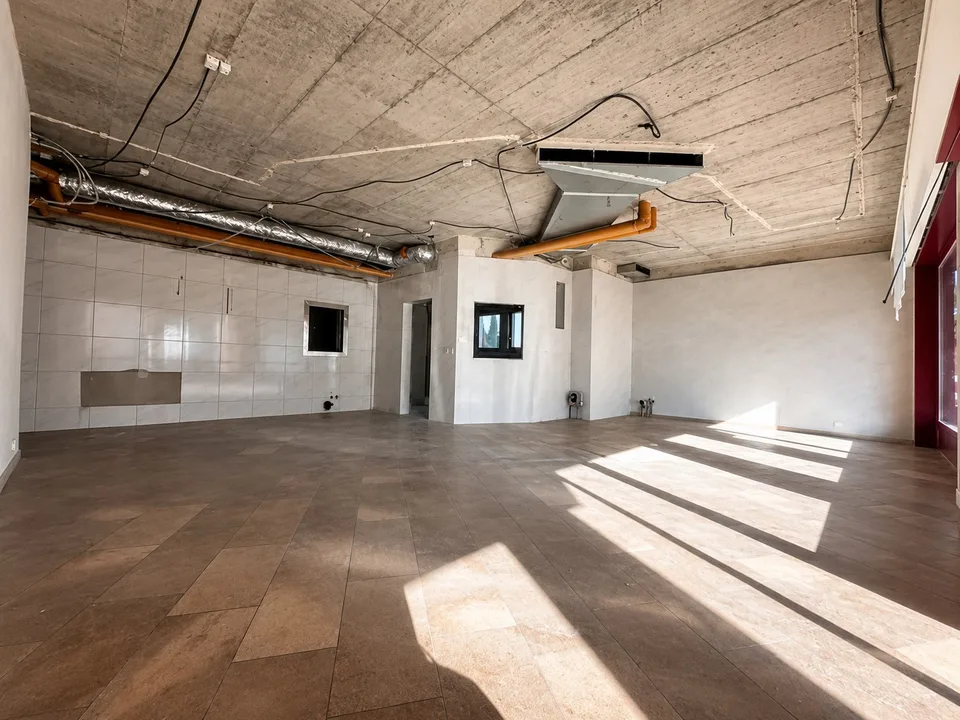 Spazio per studio/ufficio/vendita nel centro di Männedorf