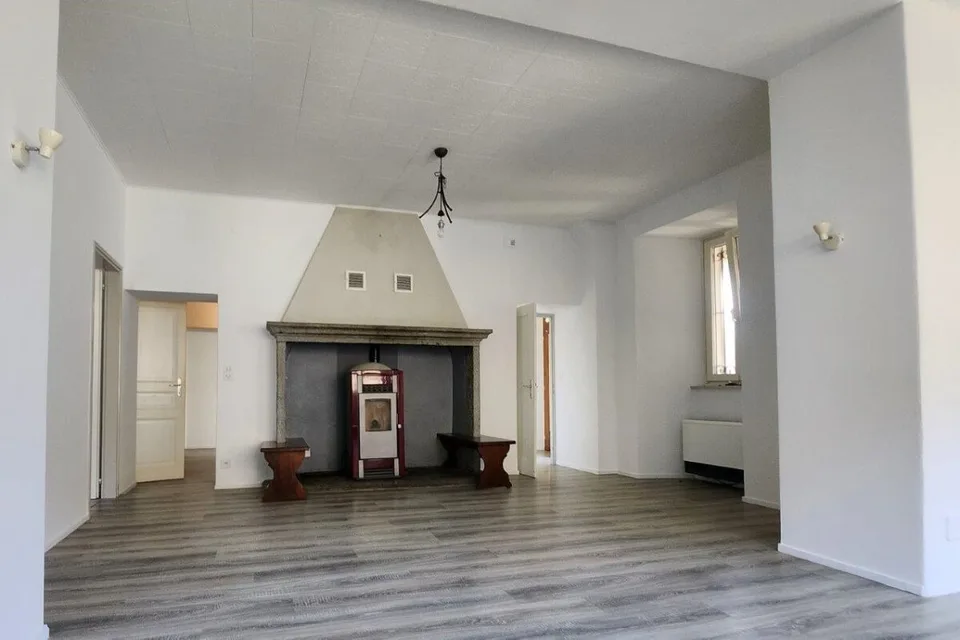 Casa storica plurifamiliare con rustico nel cuore di Avegno – foto 6 di 12
