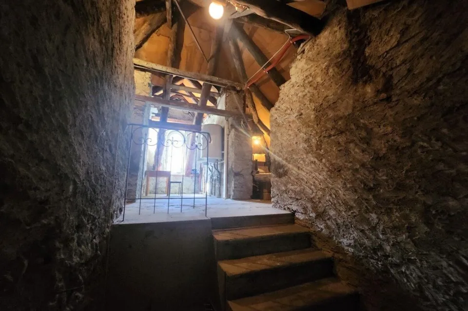 Casa storica plurifamiliare con rustico nel cuore di Avegno – foto 11 di 12