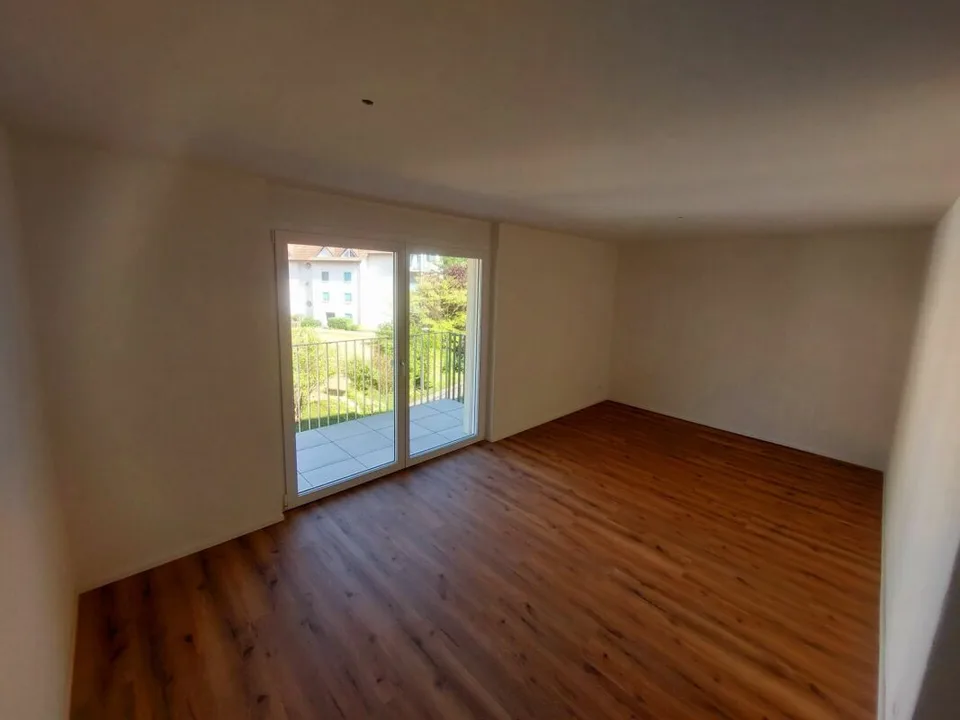 Modern 1.5-room new apartment with spacious balcony - first occupancy