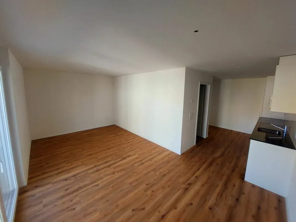 Modern 1.5-room new apartment with spacious balcony - first occupancy