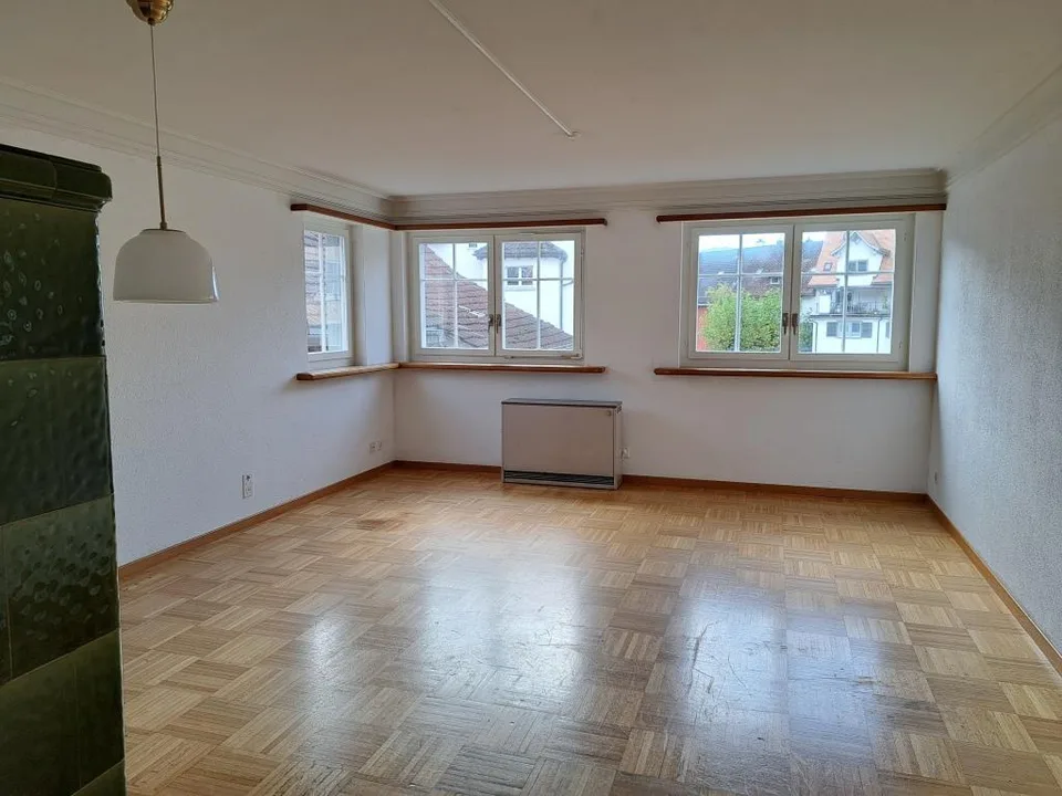 5.5-Zimmer-Maisonettewohnung befristet bis 30.09.2027