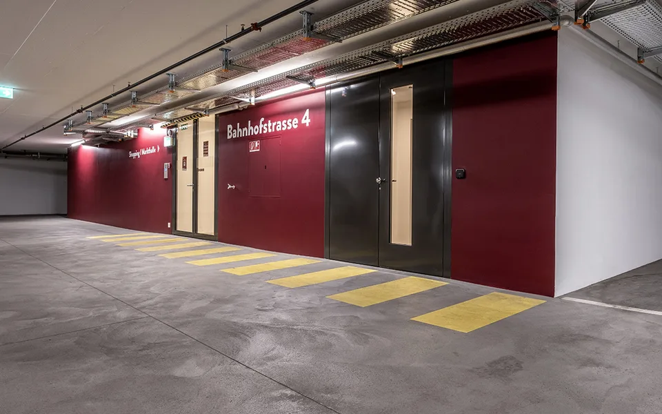 Parkieren Sie bequem im Steinbock direkt beim Bahnhof Chur