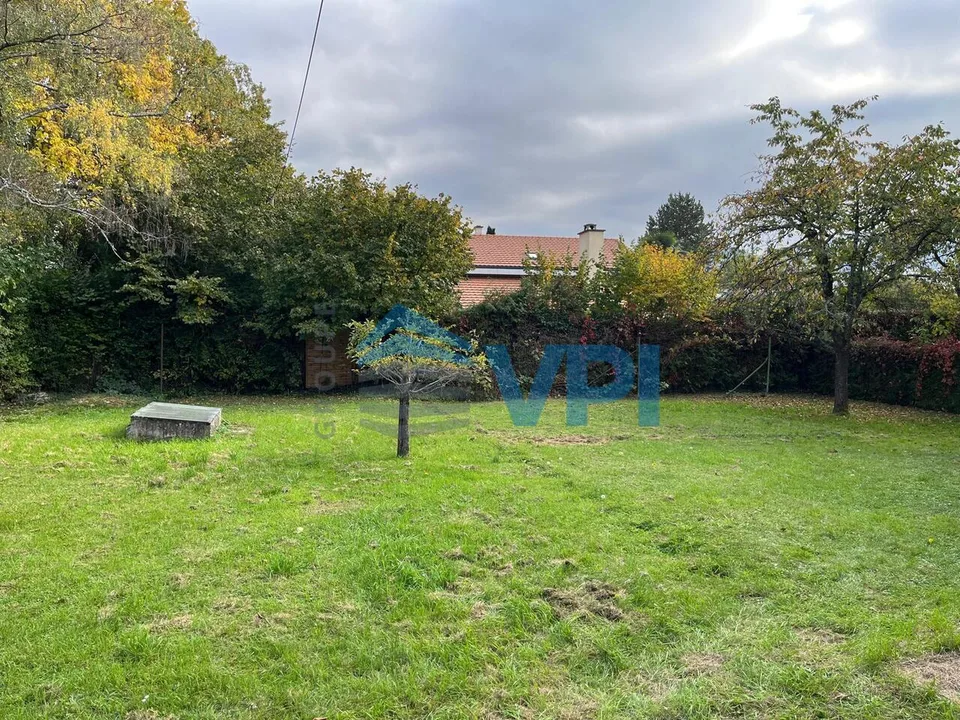 Villa de 8 pièces à louer à Chêne-Bourg