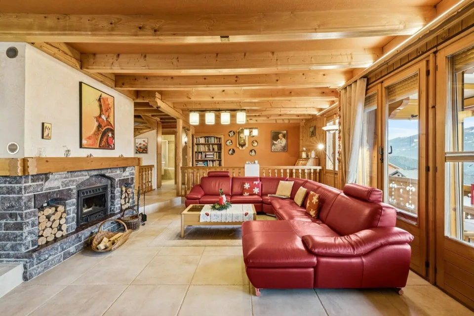 Affascinante chalet familiare con potenziale professionale a Erde