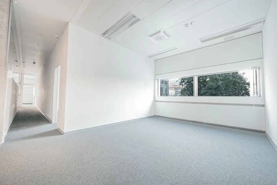 Espaces commerciaux flexibles et généreux – photo 7 sur 11