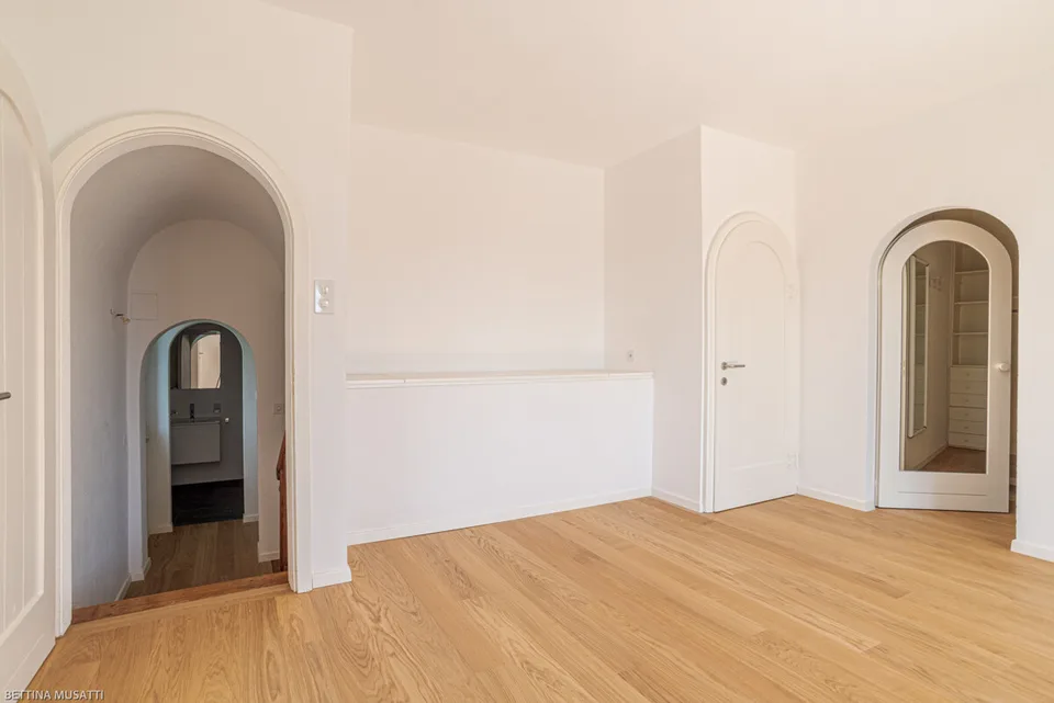 SAVOSA - Villa avec jardin et terrasse sur le toit – photo 11 sur 13