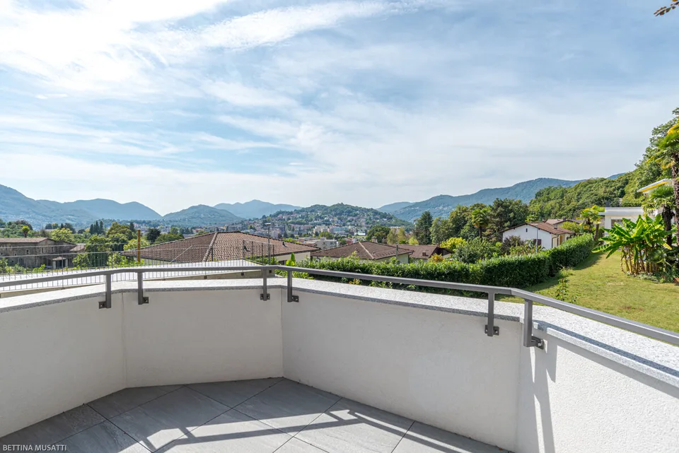 SAVOSA - Villa avec jardin et terrasse sur le toit – photo 13 sur 13