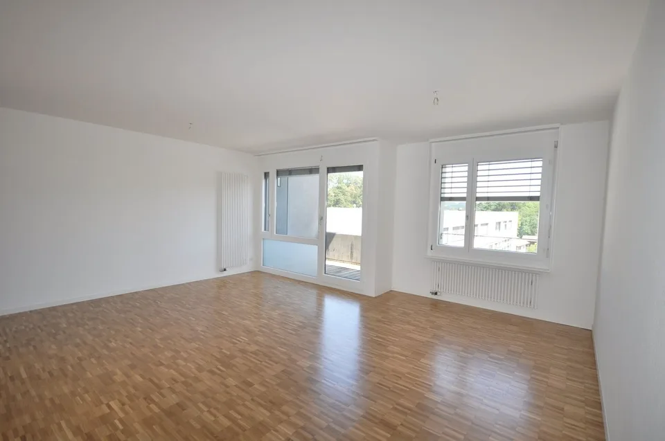 Wohnung mit 4.5 Zimmern im Dachgeschoss