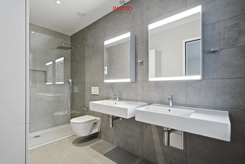 Hochwertige 5.5-Zimmer Neubau-Duplexwohnung mit exklusivem Innenausbau