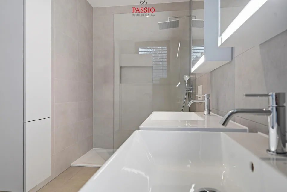 Hochwertige 5.5-Zimmer Neubau-Duplexwohnung mit exklusivem Innenausbau – Foto 6 von 13