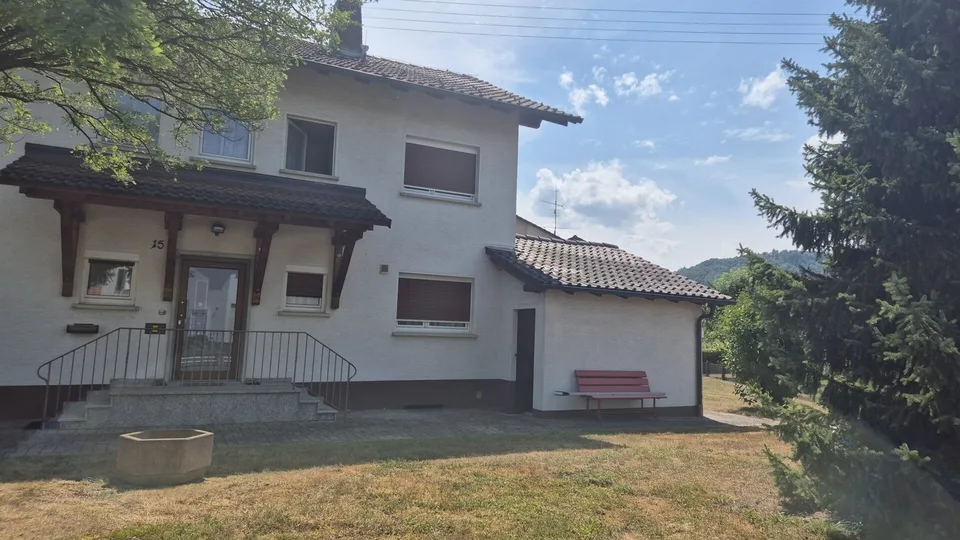 Rheinheim - 2-Familienhaus mit großem Grundstück – Foto 6 von 13