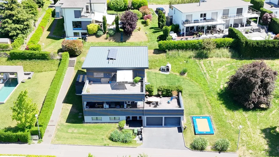 Grosszügiges Mehrgenerationenhaus in Bellmund – Modern, ruhig und familienfreundlich