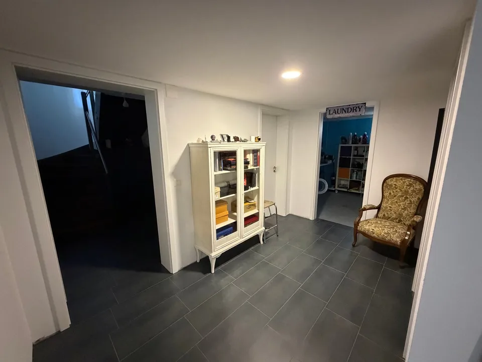Maison spacieuse pour plusieurs générations à Bellmund – Moderne, calme et conviviale pour les familles – photo 11 sur 15