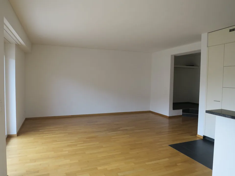 *** joli appartement 3.5 pièces avec espace de séjour spacieux à louer ***