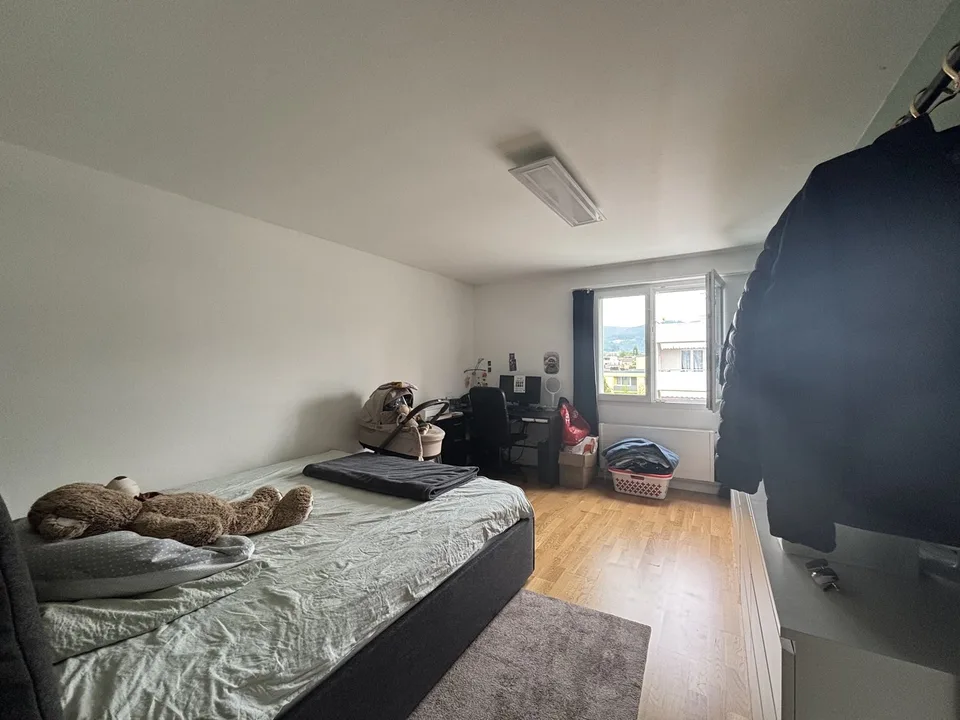 Helle und moderne 3,5-Zimmer-Wohnung in Nidau
