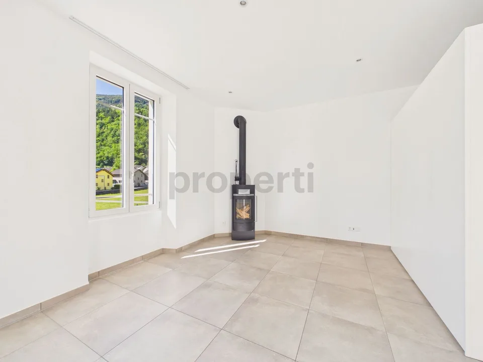 Elegante multiplex-house 10.5 locali con balcone, Acquarossa