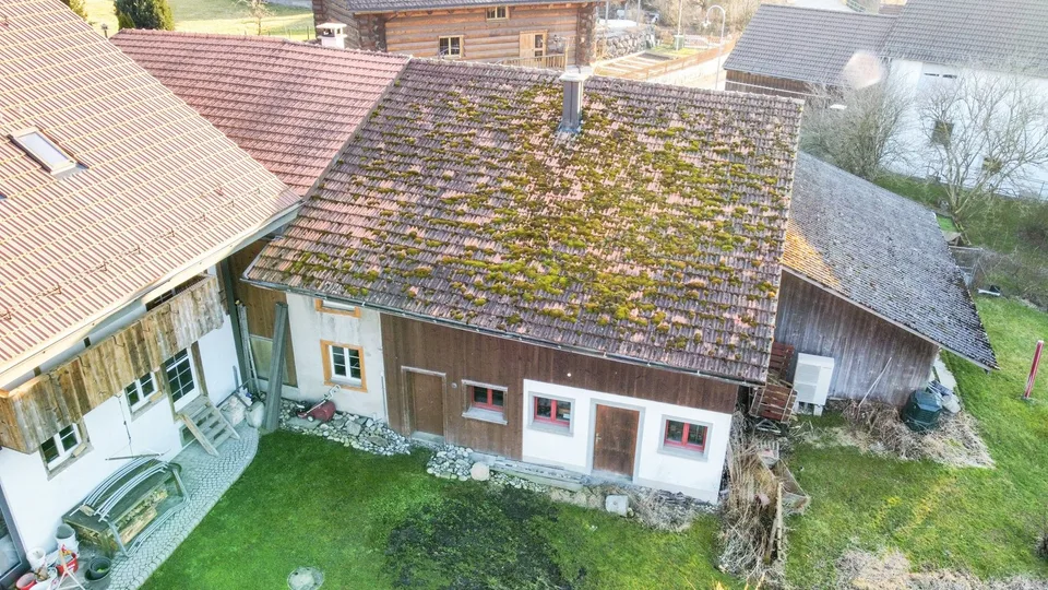 Maison familiale de 6 pièces avec potentiel à vendre à Russikon