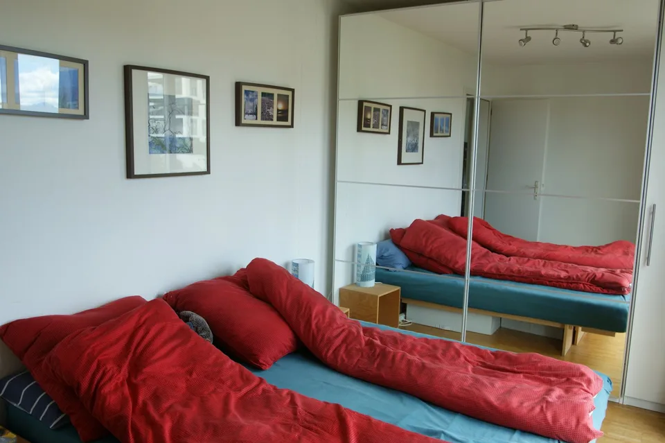 Sehr großes Duplex mit 6 Zimmern und Seeblick – Foto 8 von 12