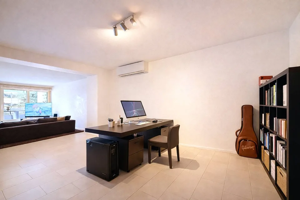 Duplex contemporaneo con giardino privato e vista delle Alpi a Pully Sud