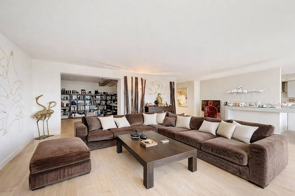 Duplex contemporaneo con giardino privato e vista delle Alpi a Pully Sud