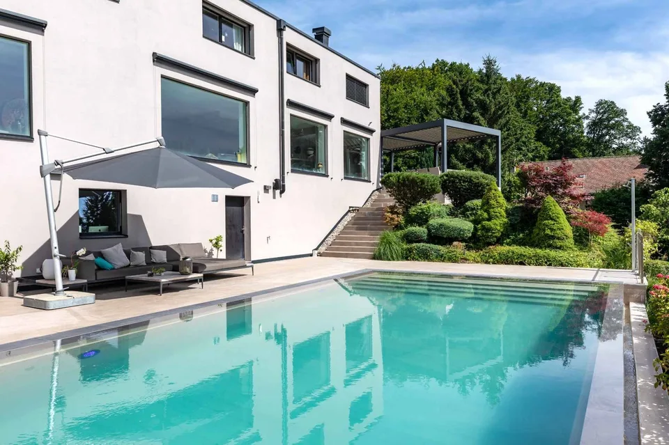 Villa moderna di oltre 350 m² con vista sul lago