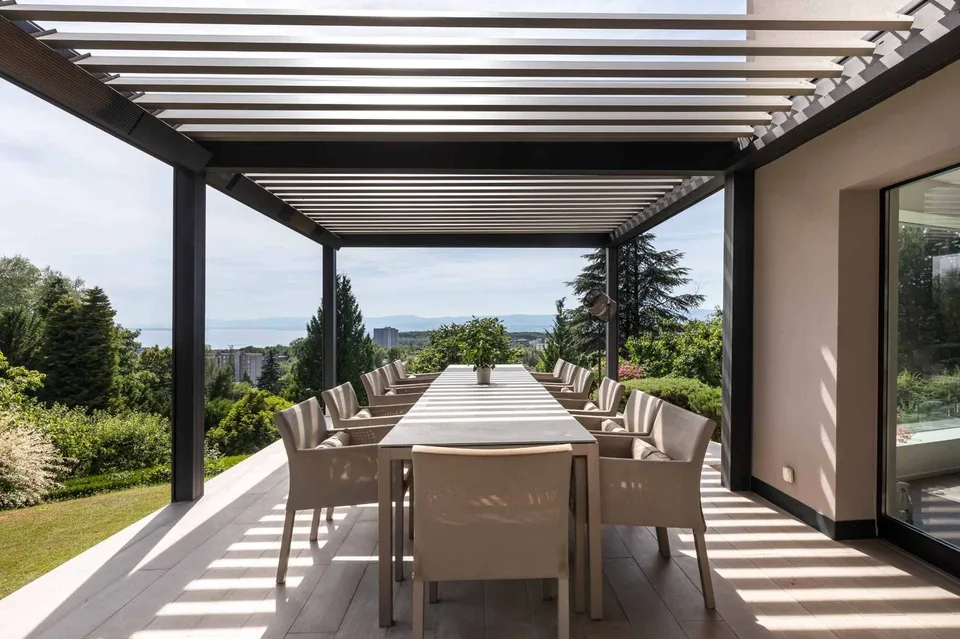 Villa moderna di oltre 350 m² con vista sul lago
