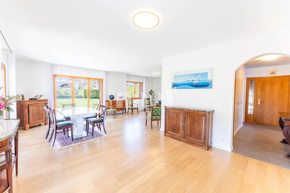 Casa indipendente di 5.5 locali con vista sulle Préalpes e il Moléson in vendita a La Tour-de-Trême