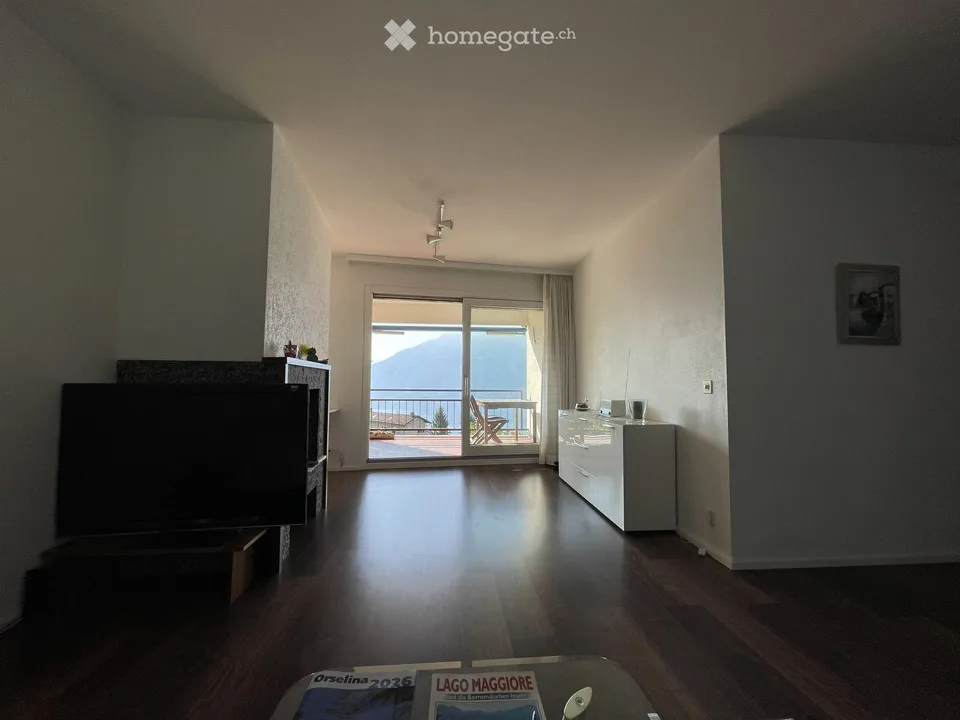 3.5-Zimmer-Ferienwohnung mit spektakulärer Panoramasicht auf den Lago Maggiore