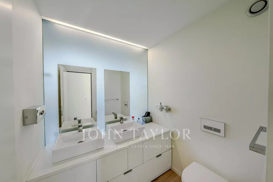 Exceptionnel 4.5 pièces contemporain avec vue panoramique sur le lac – photo 8 sur 12