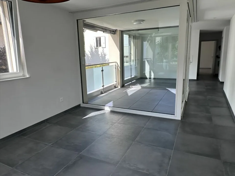 Bello appartamento moderno di 4.5 locali al 1° piano - Rue de l'Épervier 3A, Cernier