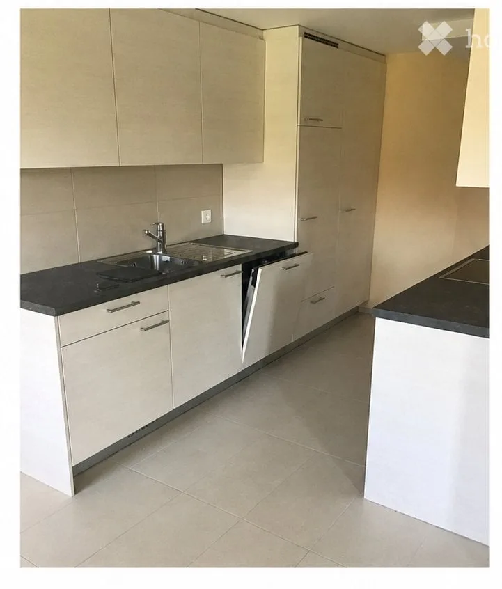 Spacious 4.5-room duplex apartment - Echallens