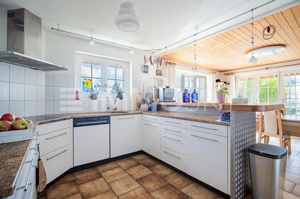 Family jewel on a spacious plot