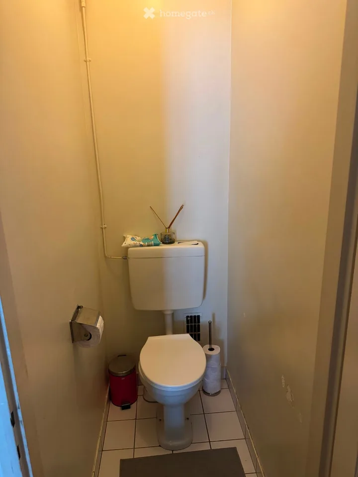Takeover of 4-room apartment lease