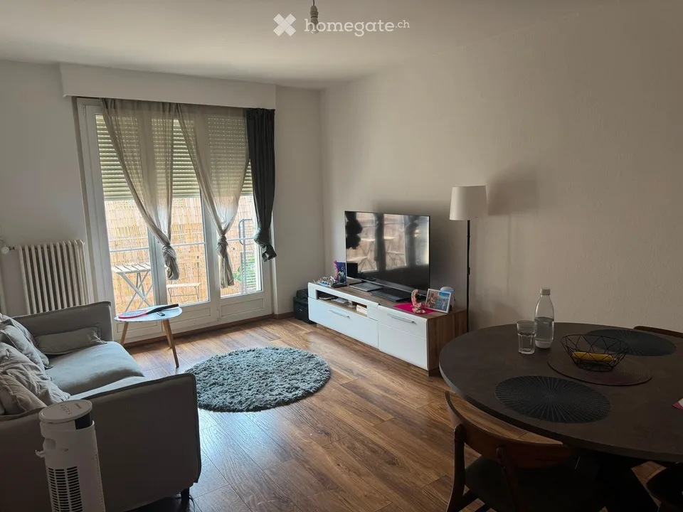 Takeover of 4-room apartment lease