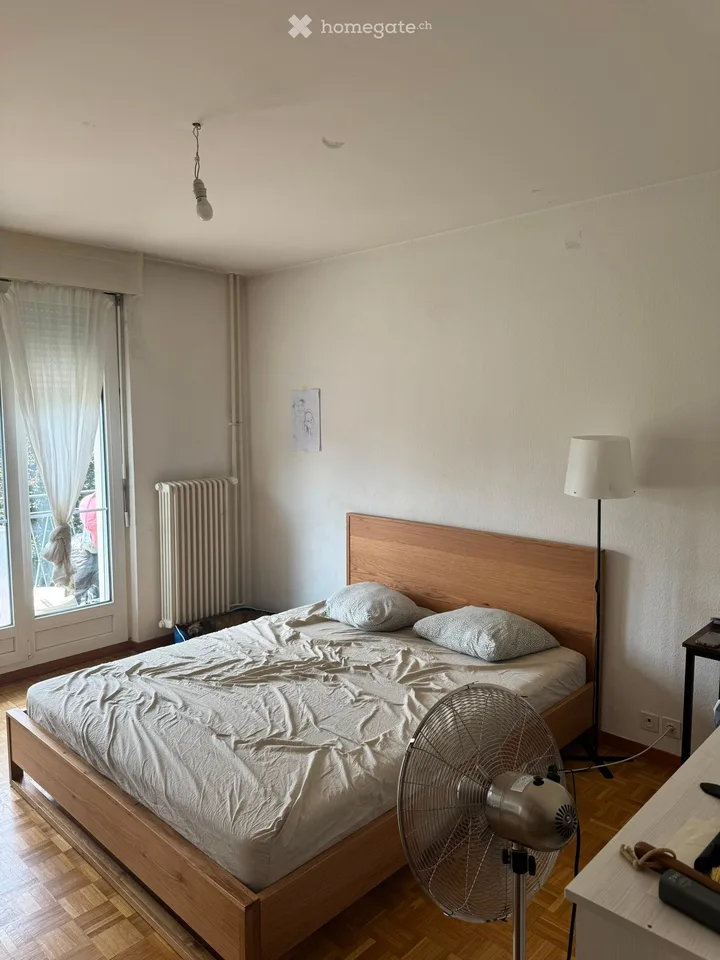 Takeover of 4-room apartment lease