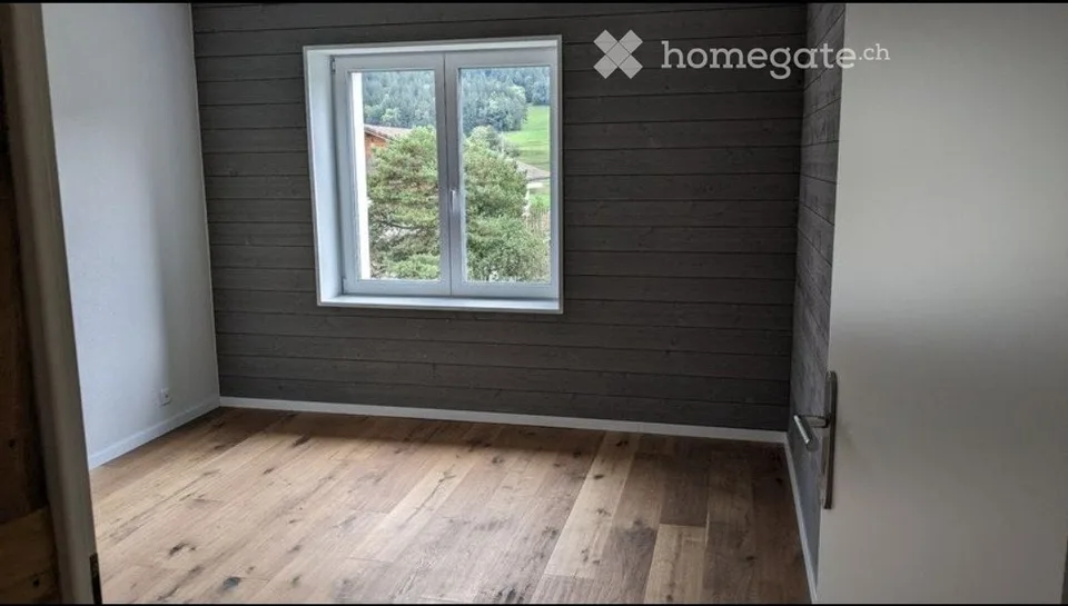 Appartamento duplex, 3,5 locali, con accesso al giardino e balcone