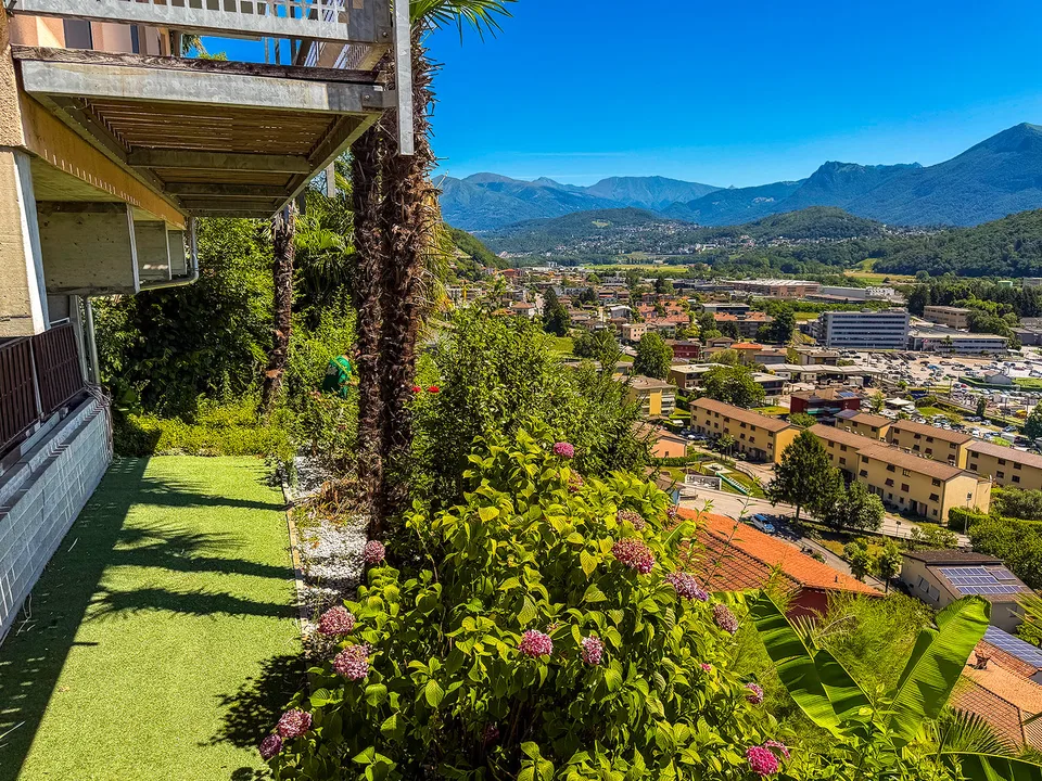 Elegante villa unifamiliare con spettacolare vista aperta sul Lago di Lugano – foto 22 di 24
