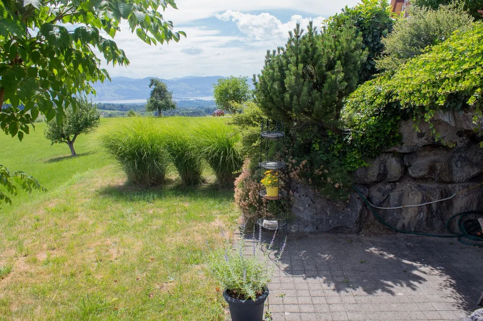 3 for 1 - Yield, multi-generational or living and working, everything is possible here.