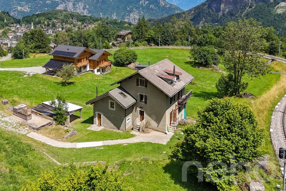 Esclusività: Casa familiare con 2 appartamenti e uno studio a Salvan – foto 14 di 18