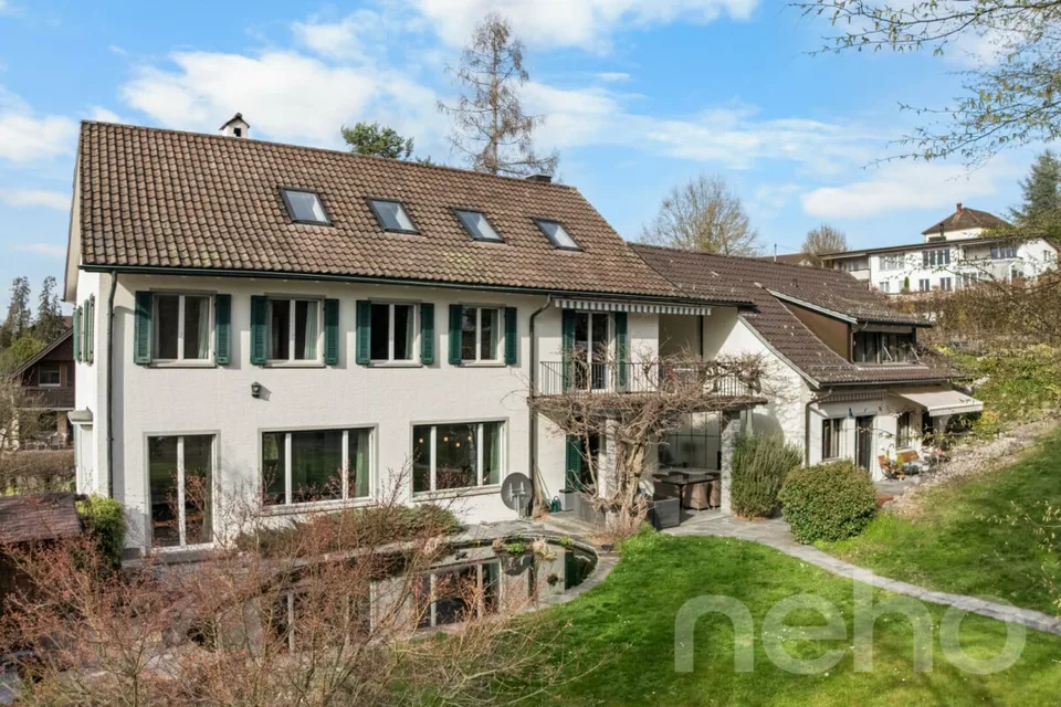 Exklusive 8 Zimmer-Villa mit zusätzlichem Einfamilienhaus auf 1624m²