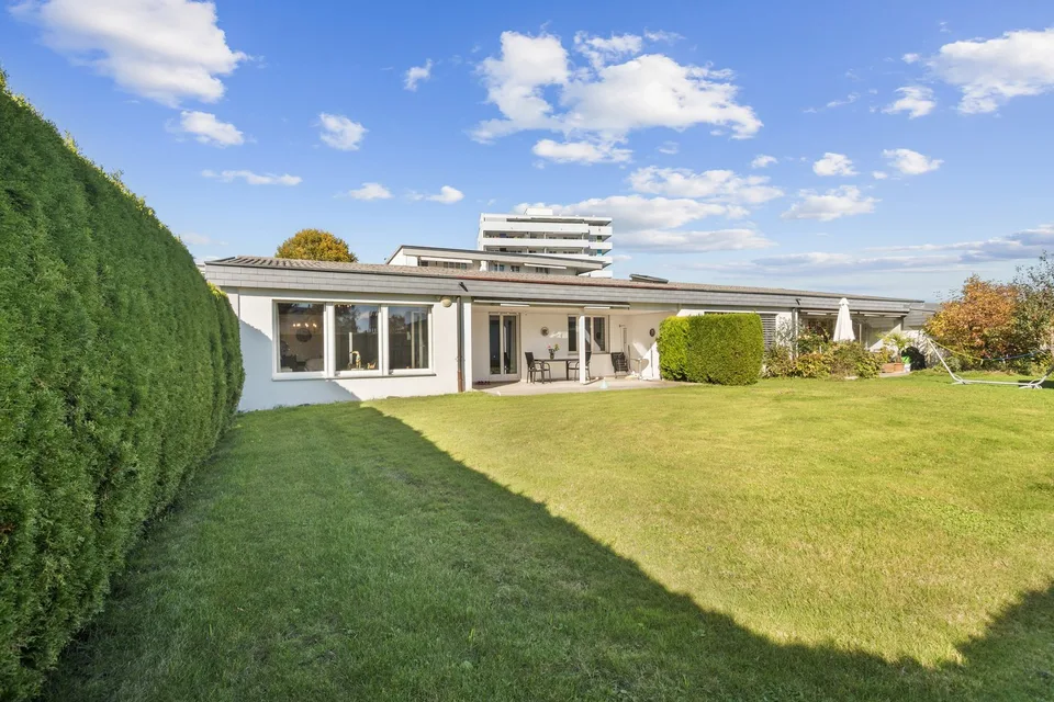 Casa a schiera di 5 1/2 locali in stile bungalow in una zona residenziale preferita