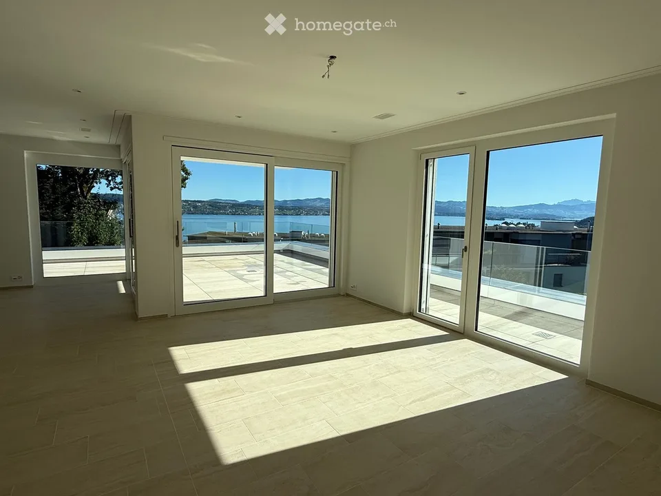 Appartamento esclusivo di 3,5 locali con vista mozzafiato sul lago a Richterswil
