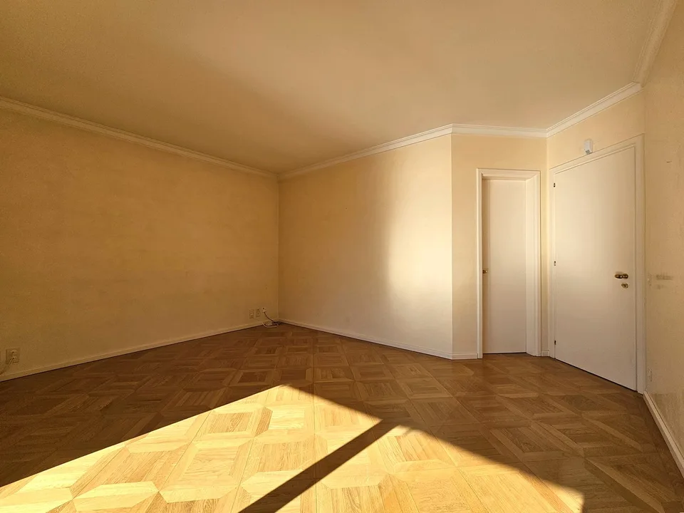 Lugano Ruvigliana: Luxuriöse 5.5-Zimmer-Wohnung mit atemberaubendem Seeblick, privatem Garten und Terrassen – Foto 13 von 20