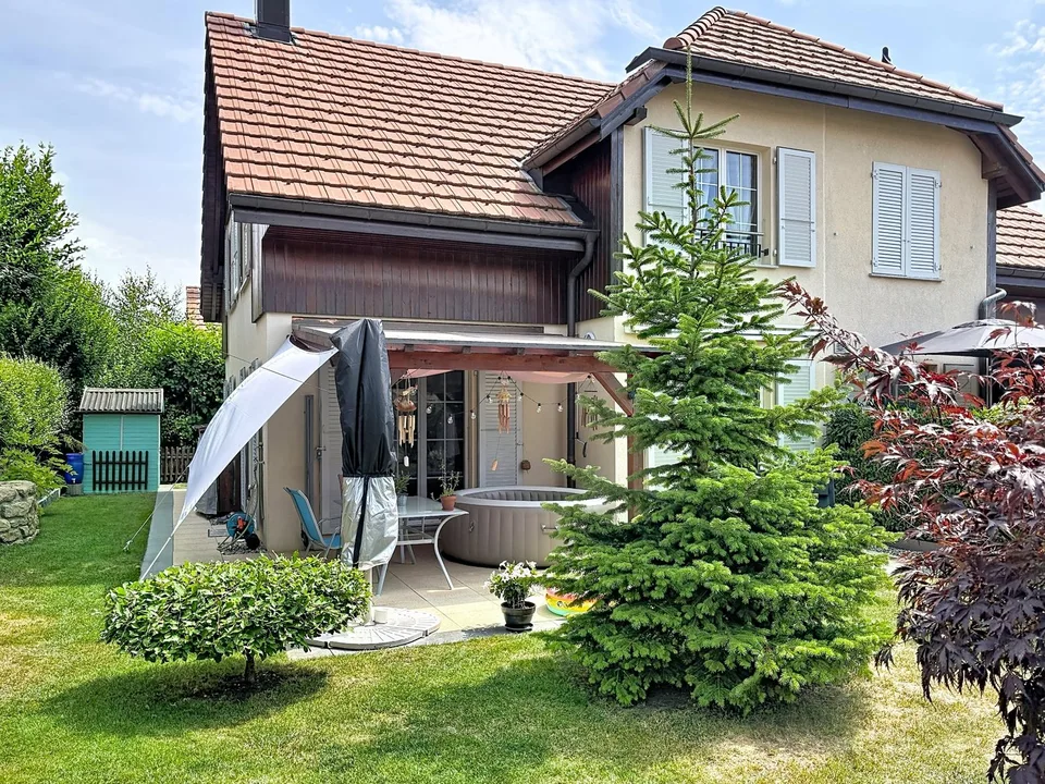Maison 4.5 pièces - Villa Mitoyenne 4,5 pièces- Chézard-St-Martin